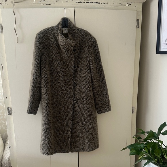 Bill Blass - Picture 4 of 7